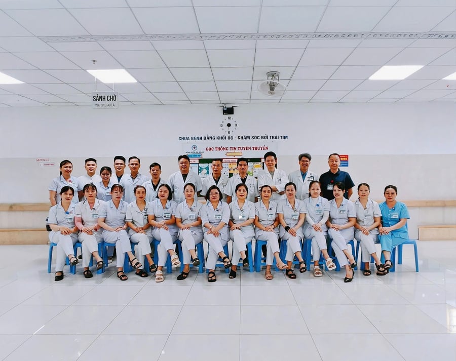 đội ngũ bác sĩ bv đa khoa đà nẵng