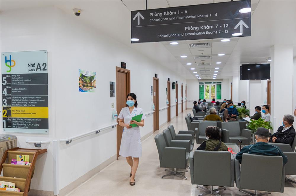 Khám bệnh xã hội ở Bệnh viện Xanh Pôn