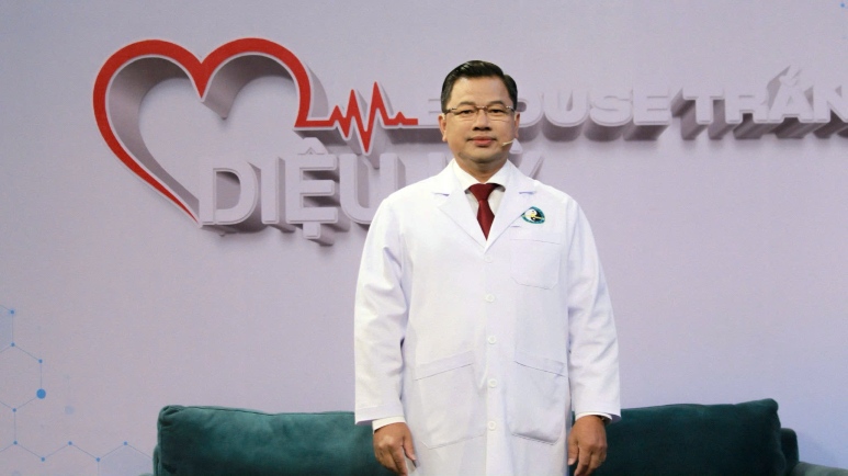 TTƯT.BSCKII. Đỗ Tân Khoa giám đốc Bệnh viện yhct tphcm